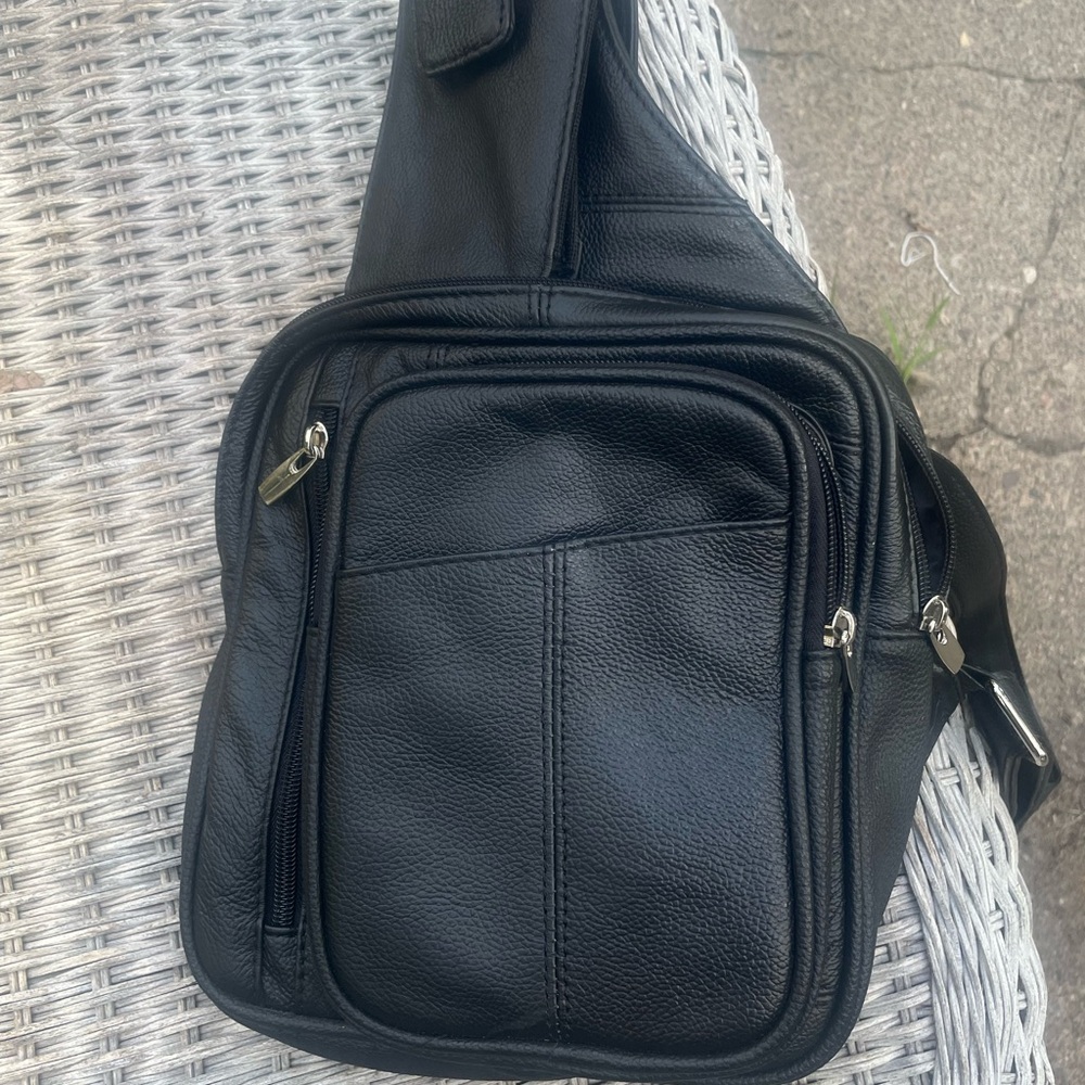 Men's Black Leather Sling Bag